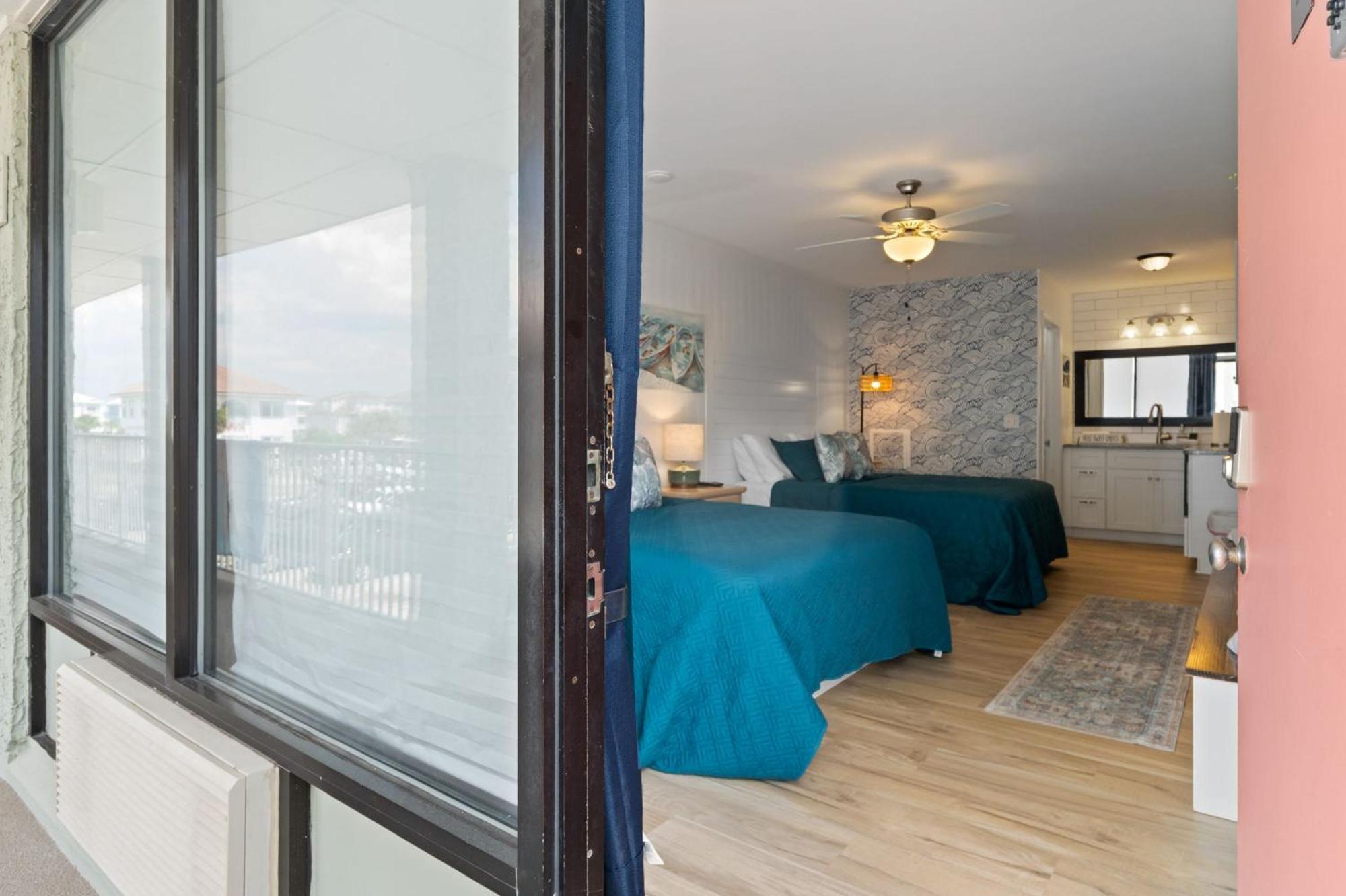 Cozy 1-Bedroom Condo With Pool Access In Ocean Isle Beach Eksteriør bilde